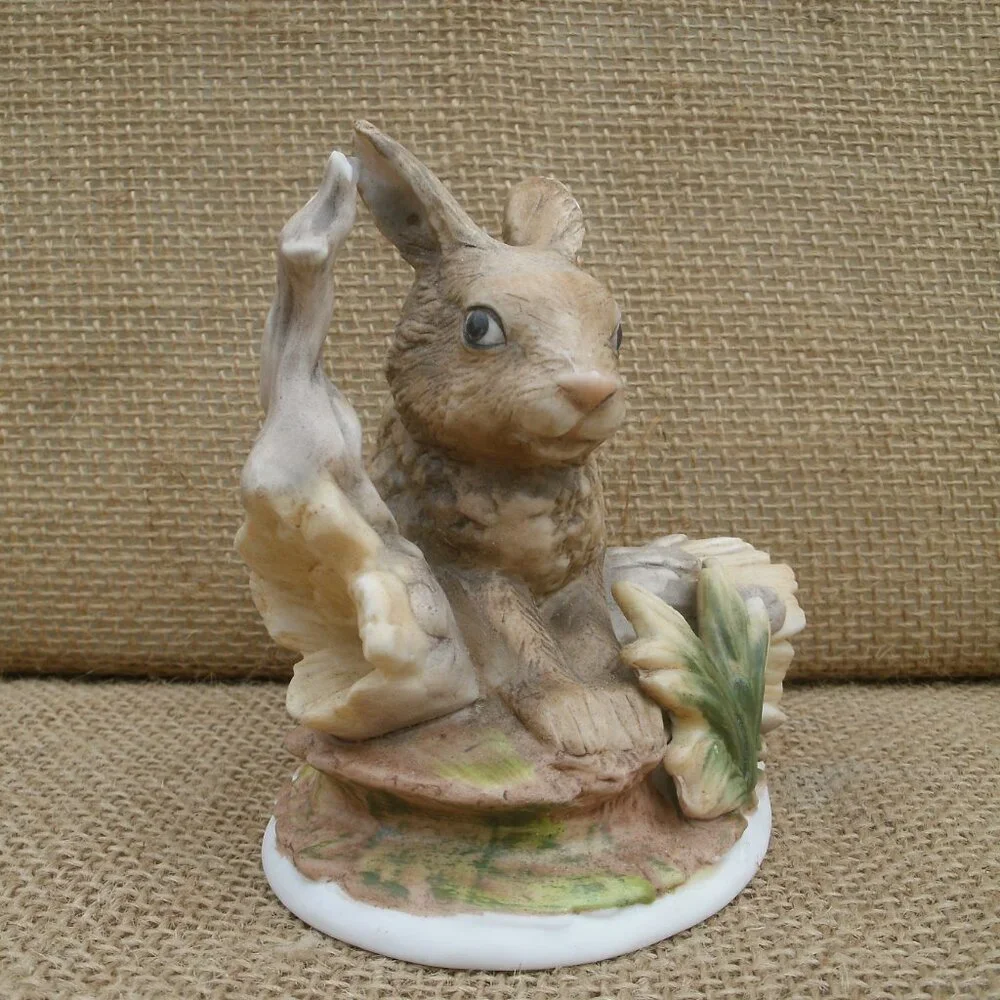 Vintage Homco Porcelain Rabbit Figurine - Picture 3 of 16